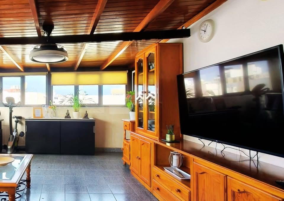 ÁTICO CON TERRAZA Y VISTAS AL MAR, JUNTO A PLAYA EL REDUCTO · ARRECIFE — imagen 8