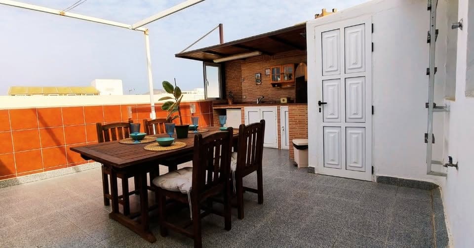 ÁTICO CON TERRAZA Y VISTAS AL MAR, JUNTO A PLAYA EL REDUCTO · ARRECIFE — imagen 11