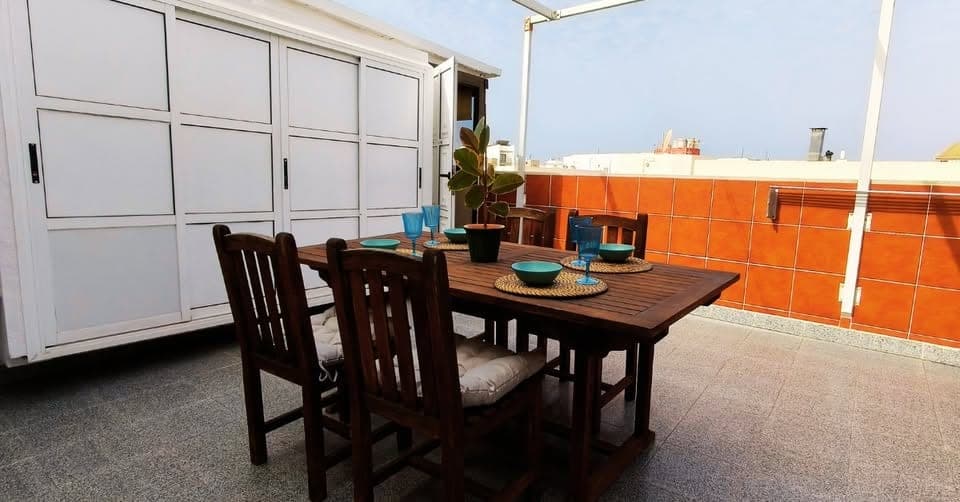 ÁTICO CON TERRAZA Y VISTAS AL MAR, JUNTO A PLAYA EL REDUCTO · ARRECIFE — imagen 14