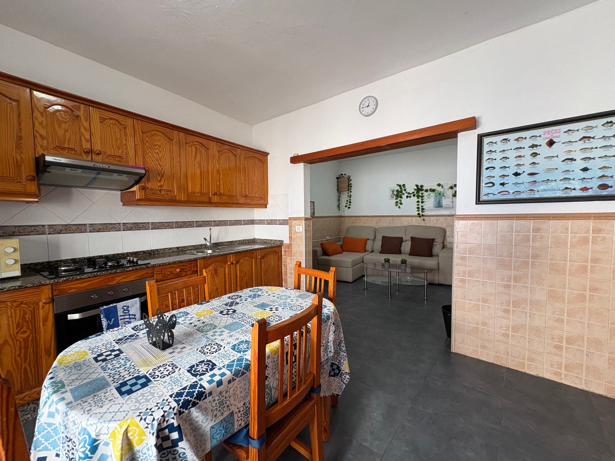 VIVIENDA EN ÓRZOLA A 50 METROS DEL MAR · DOS VIVIENDAS EN UNA — imagen 4