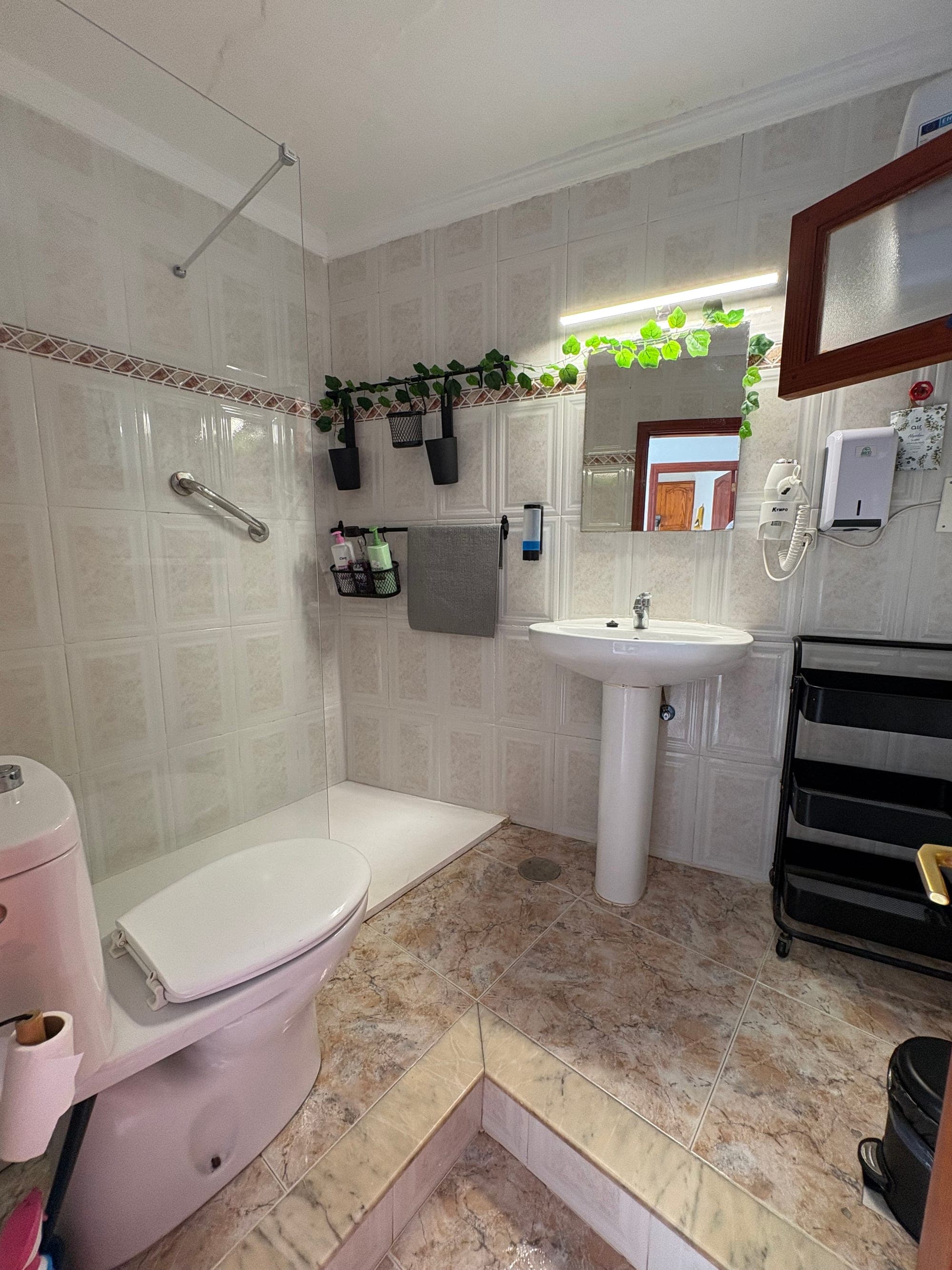 VIVIENDA EN ÓRZOLA A 50 METROS DEL MAR · DOS VIVIENDAS EN UNA — imagen 30