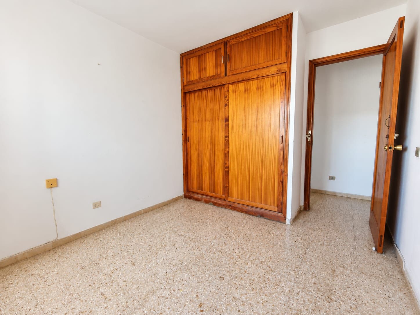 AMPLIA VIVIENDA DE 4 HABITACIONES EN EL CENTRO DE ARRECIFE — imagen 9