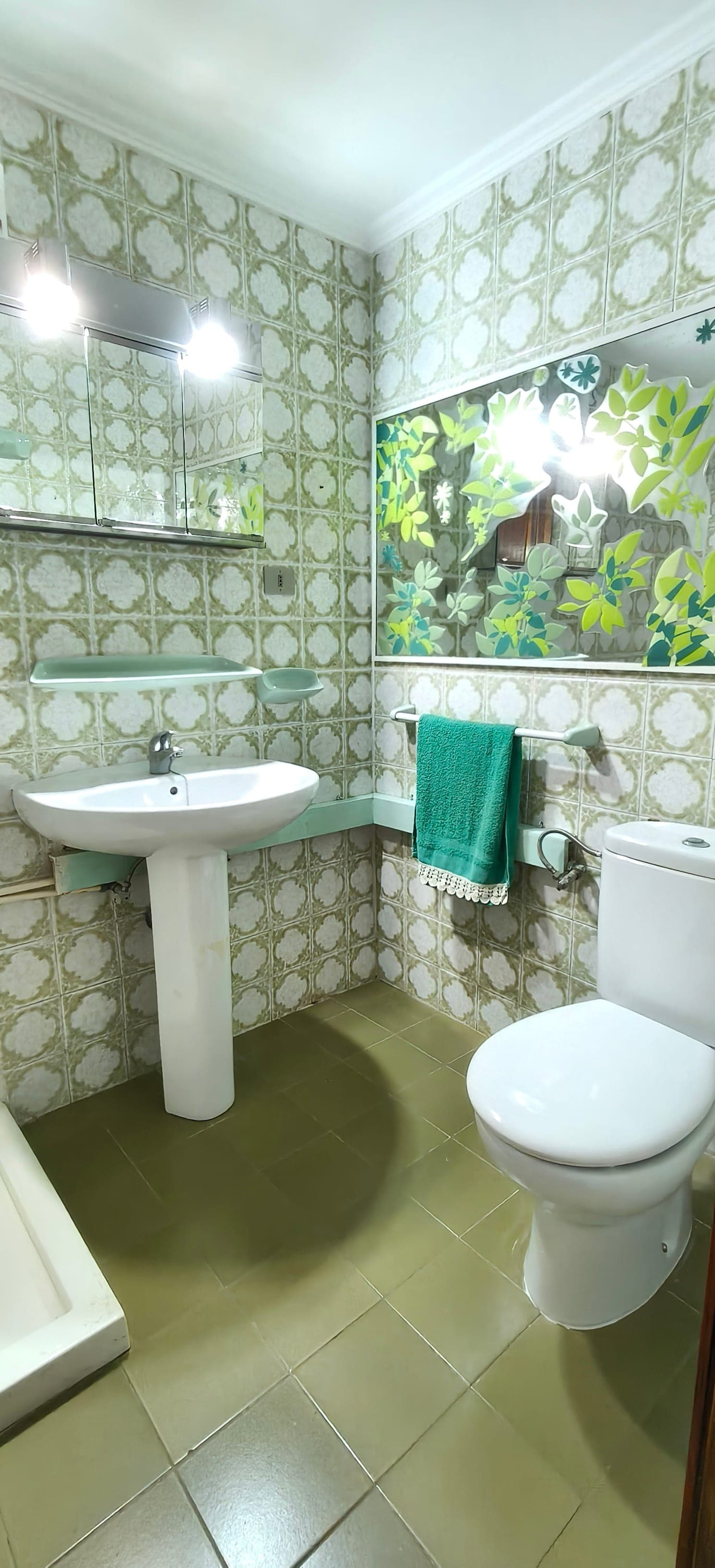 AMPLIA VIVIENDA DE CUATRO HABITACIONES CON GARAJE EN EL CENTRO DE ARRECIFE — imagen 18