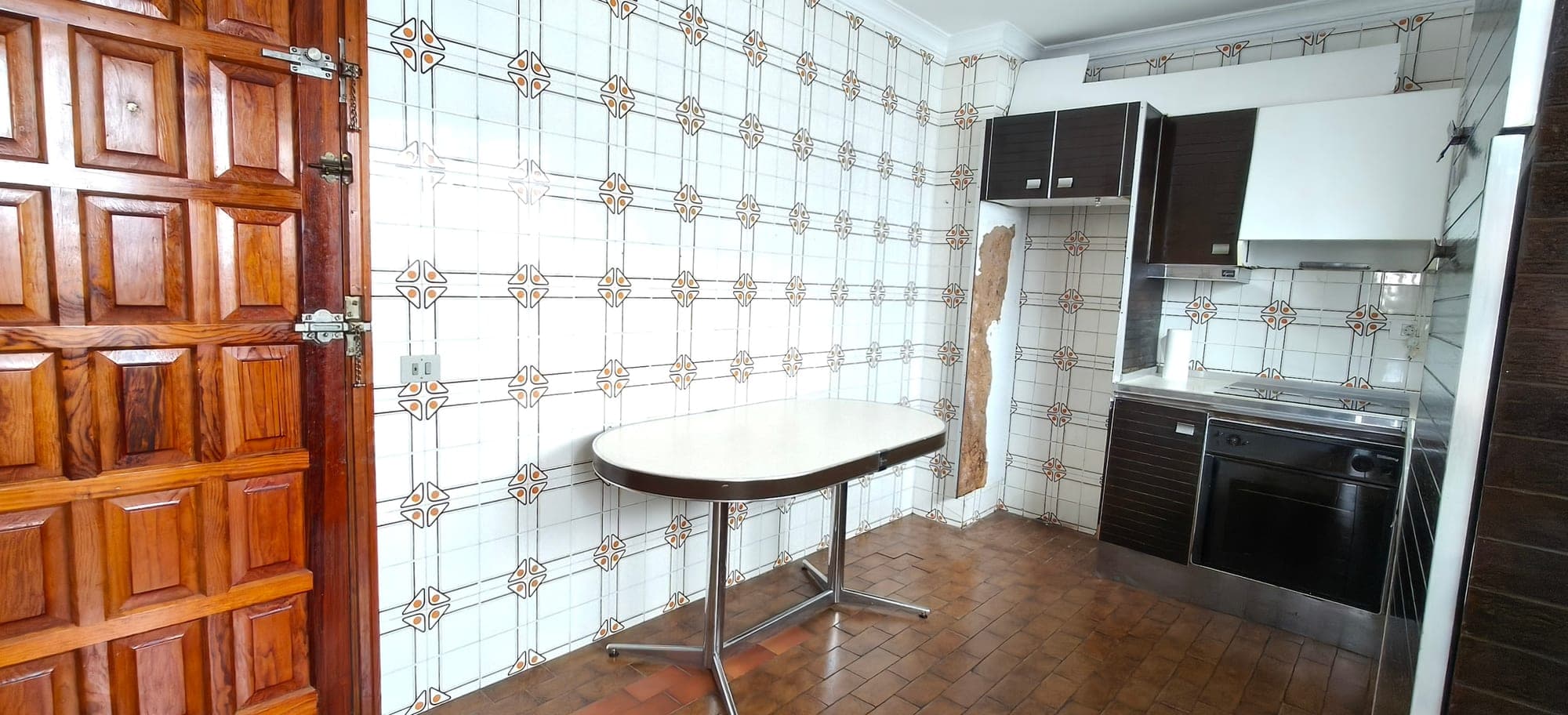 AMPLIA VIVIENDA DE CUATRO HABITACIONES CON GARAJE EN EL CENTRO DE ARRECIFE — imagen 24