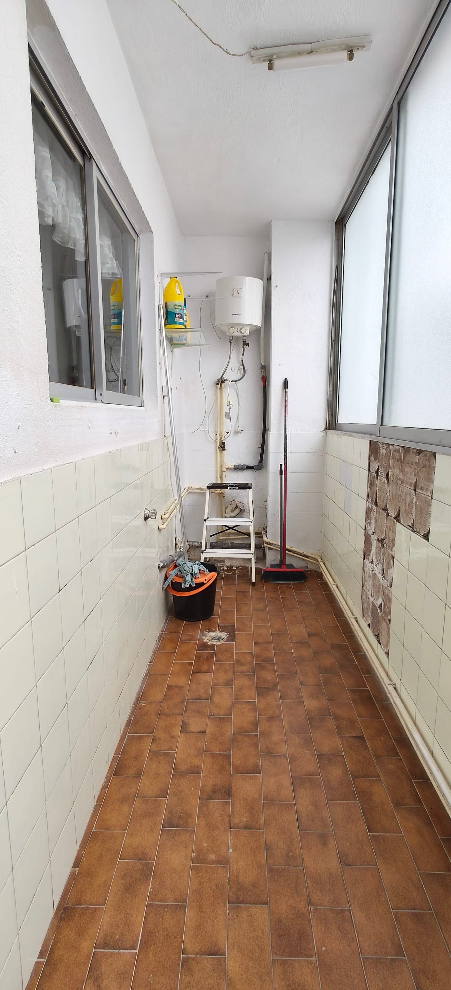 AMPLIA VIVIENDA DE CUATRO HABITACIONES CON GARAJE EN EL CENTRO DE ARRECIFE — imagen 26