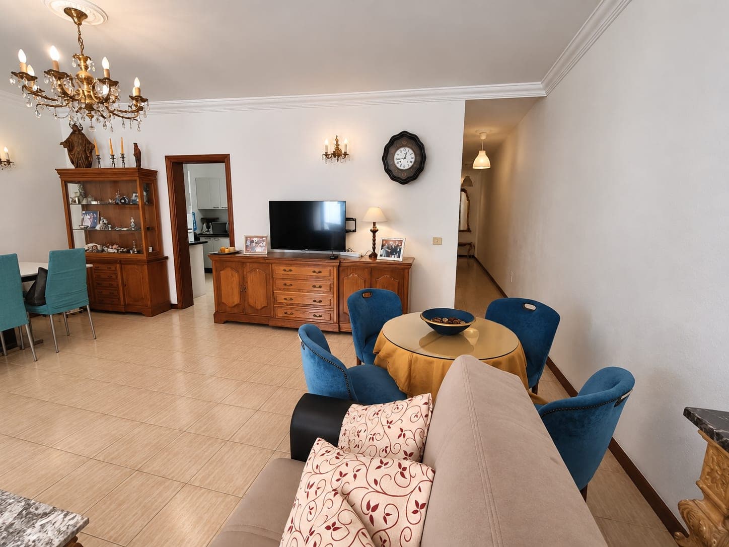 AMPLIO PISO DE 3 HABITACIONES EN PRIMERA PLANTA CON ASCENSOR, ZONA JUZGADOS ARRECIFE — imagen 4