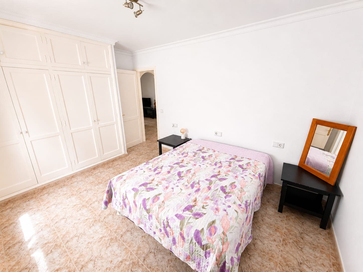 APARTAMENTO CON AZOTEA PRIVADA JUNTO AL VARADERO PUERTO DEL CARMEN, LANZAROTE — imagen 6