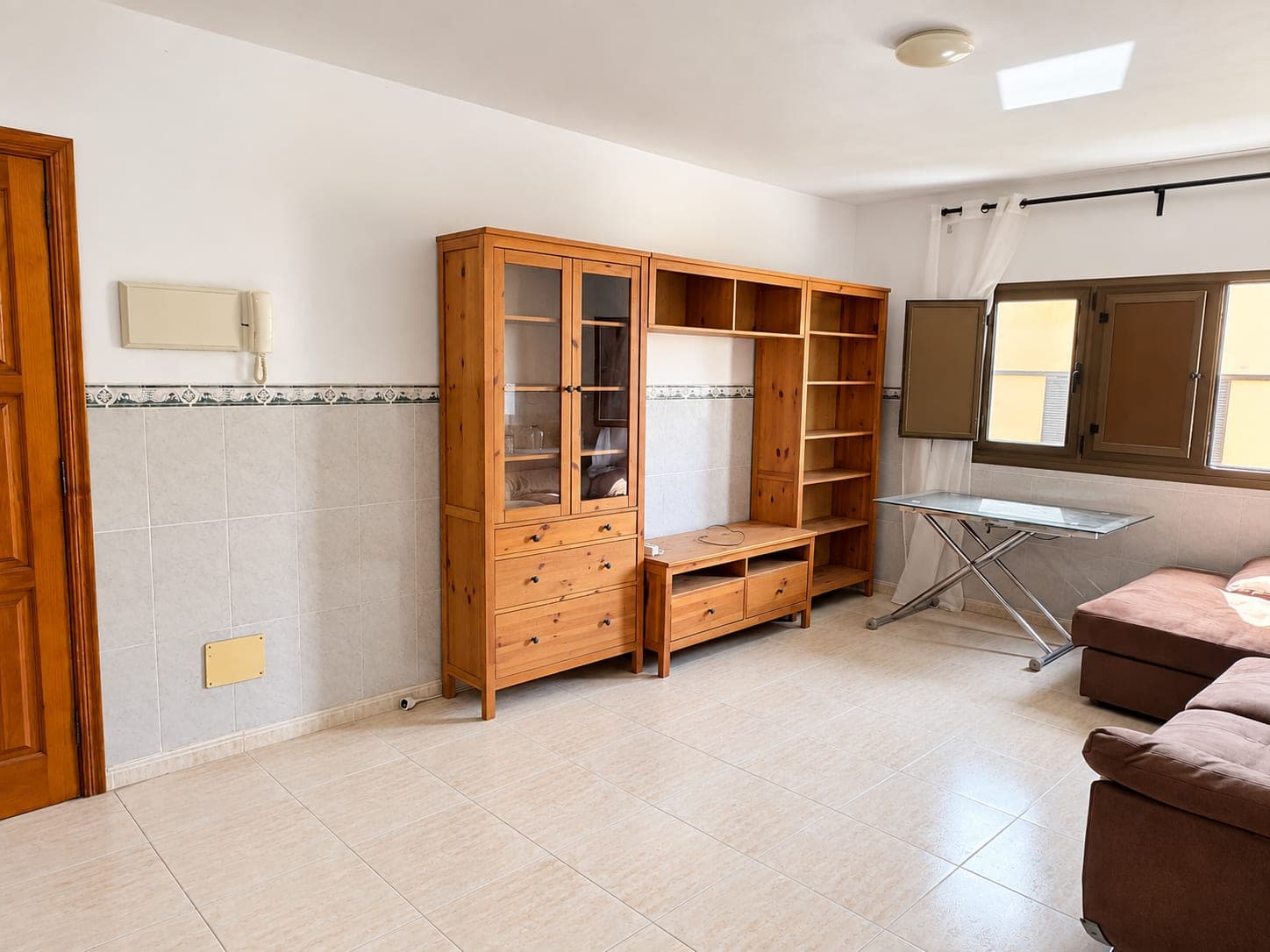 BONITO PISO DE 2 HABITACIONES EN ARGANA ALTA – ARRECIFE — imagen 3