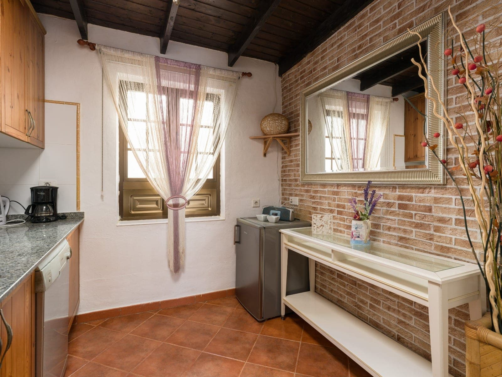 CASA ADOSADA, 3 HABITACIONES, 2 BAÑOS, TERRAZA, PATIO Y BALCON, GARAJE PRIVADO — imagen 13