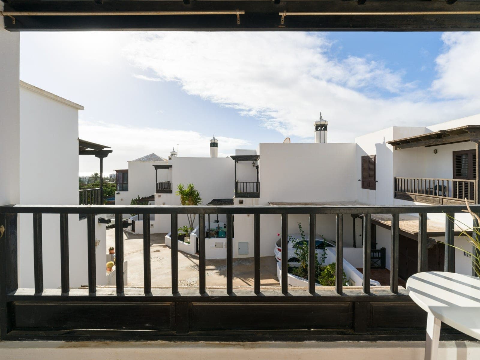 CASA ADOSADA, 3 HABITACIONES, 2 BAÑOS, TERRAZA, PATIO Y BALCON, GARAJE PRIVADO — imagen 28