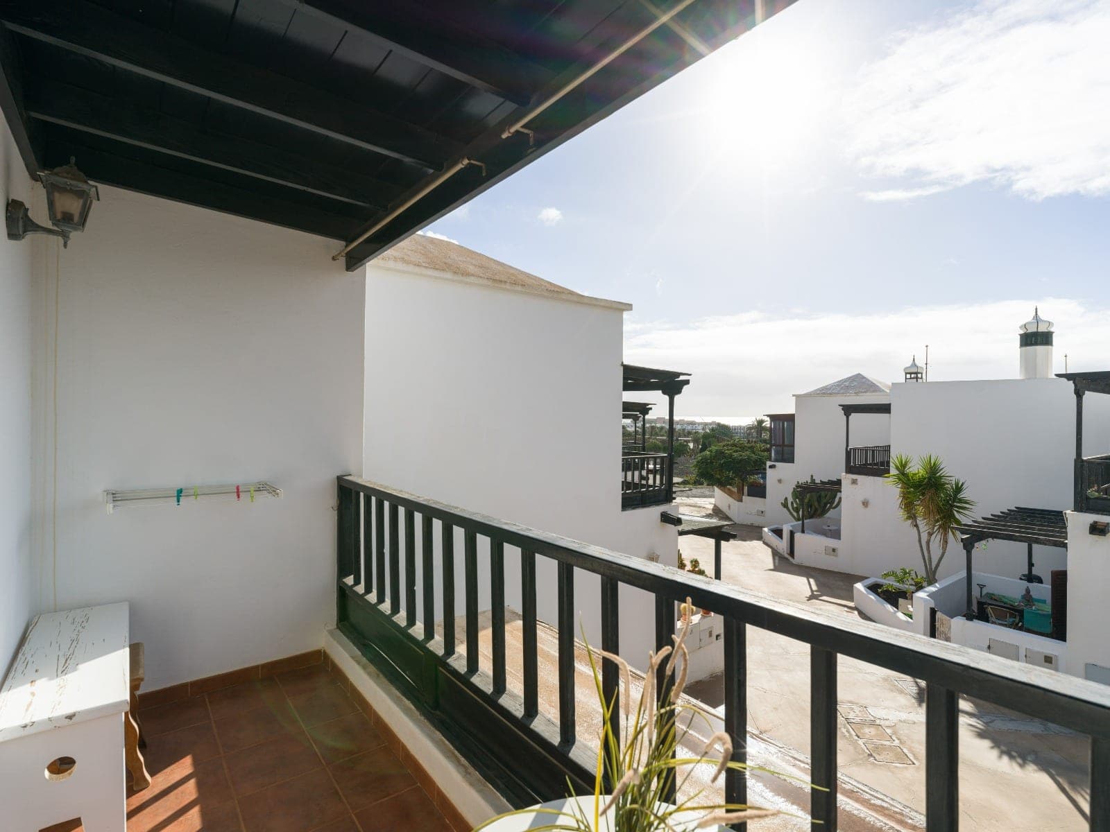 CASA ADOSADA, 3 HABITACIONES, 2 BAÑOS, TERRAZA, PATIO Y BALCON, GARAJE PRIVADO — imagen 30