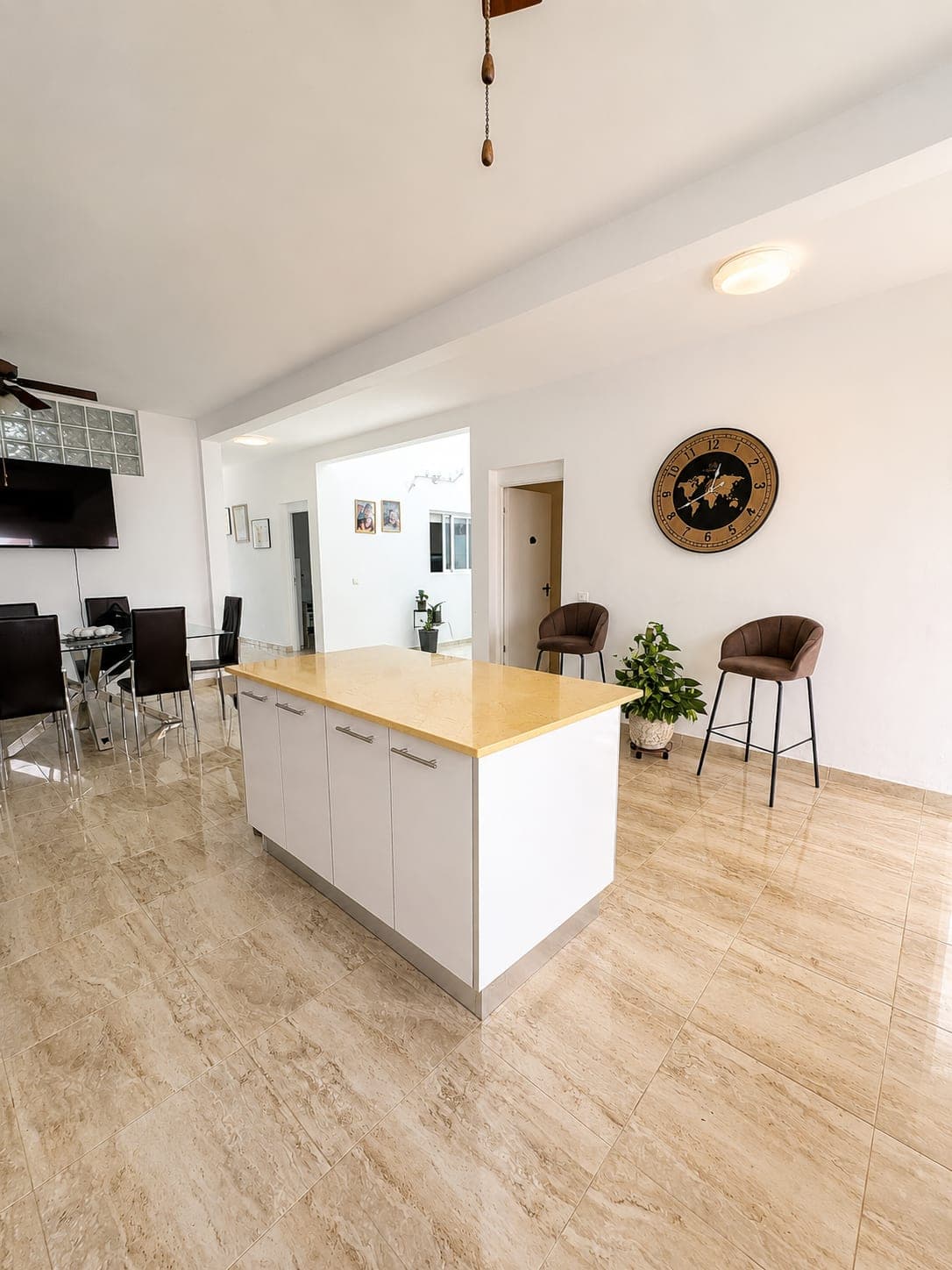 CASA TERRERA INDEPENDIENTE, REFORMADA, CON GARAJE Y GRAN AZOTEA CON VISTAS — imagen 4