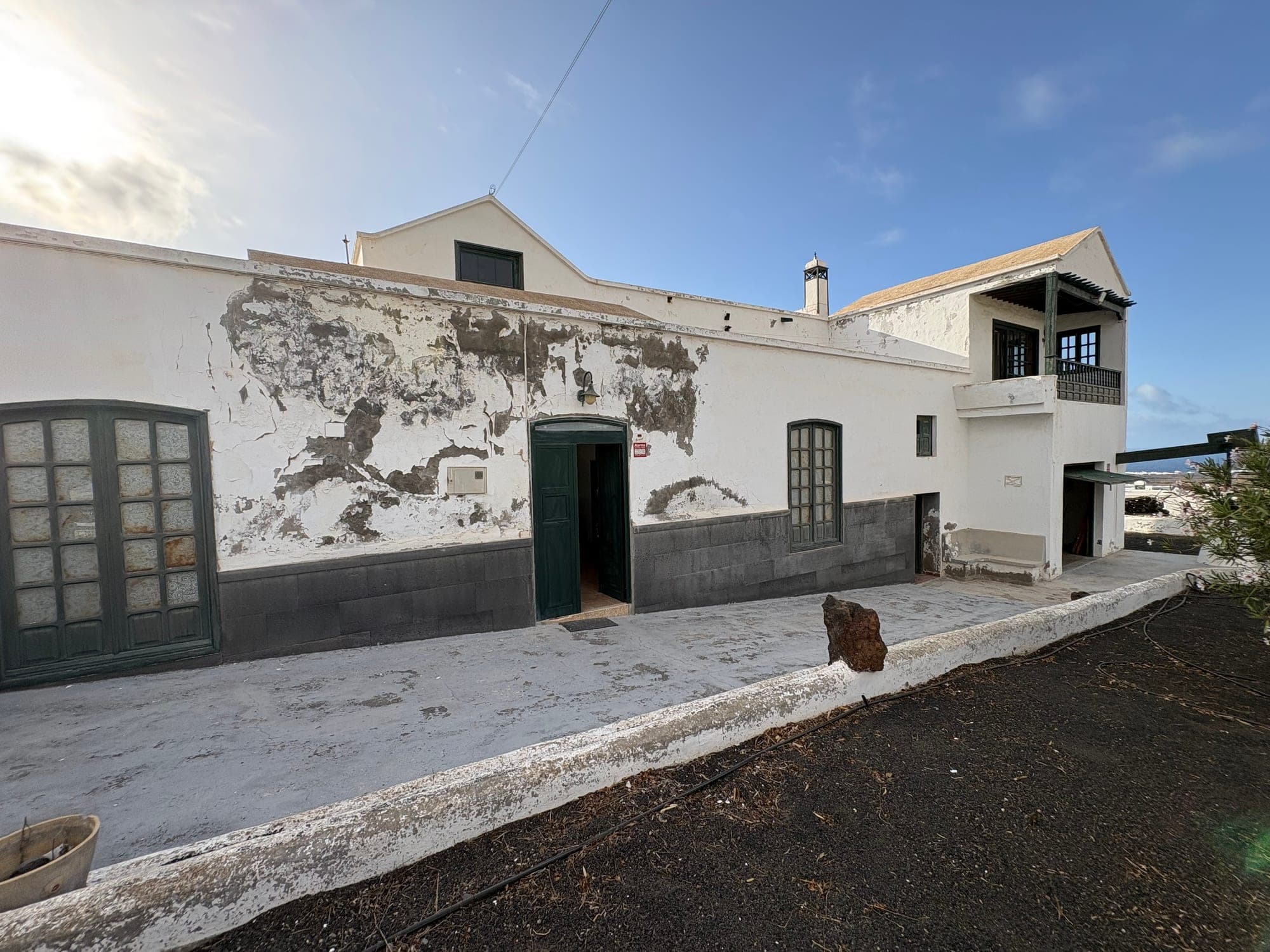 CASA TRADICIONAL CANARIA CON PROYECTO DE HOTEL BOUTIQUE · EN TINAJO - LANZAROTE — imagen 5