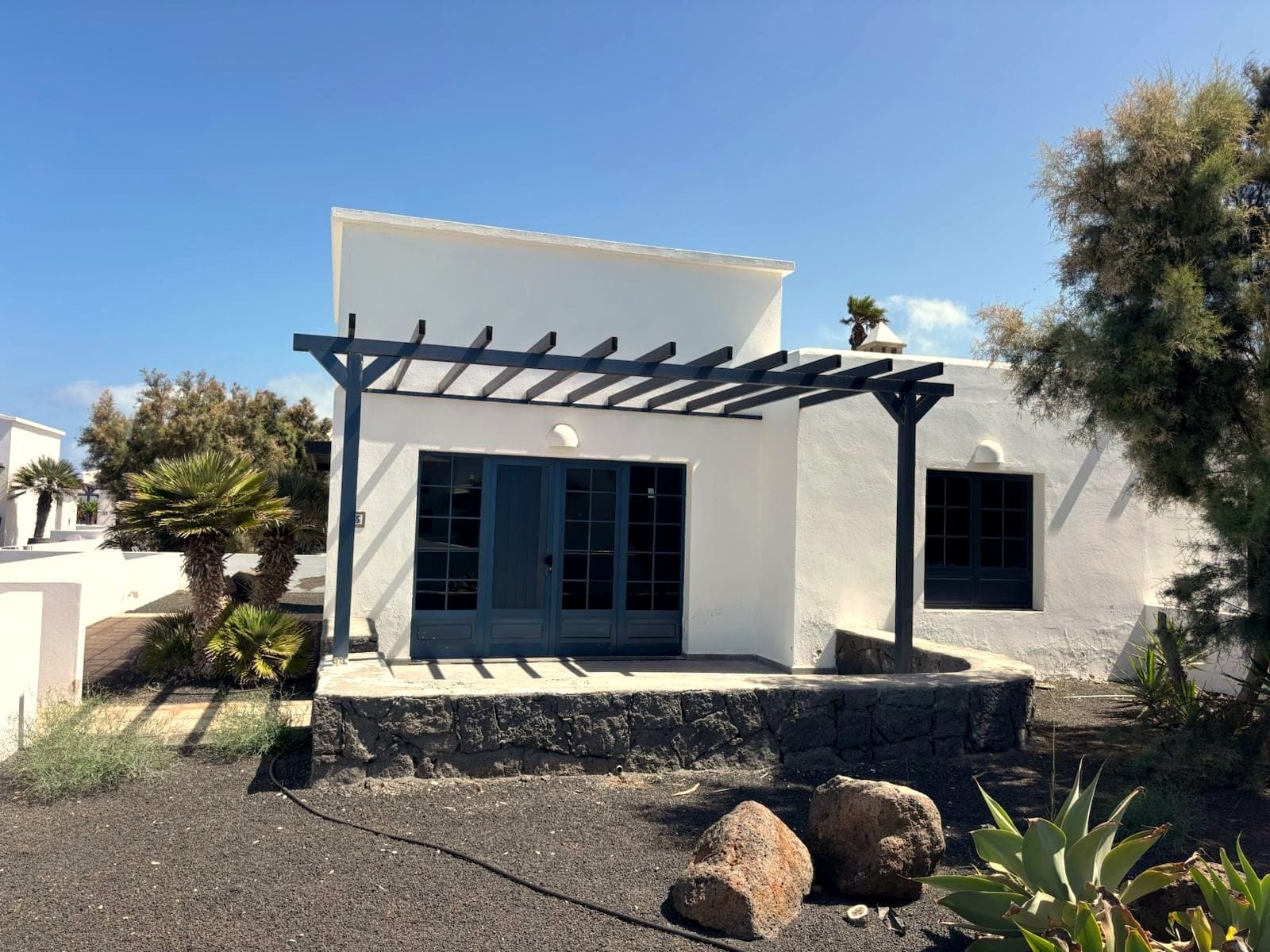 VILLAS EN PRIMERA LÍNEA DE MAR EN PLAYA BLANCA, LANZAROTE — imagen 3
