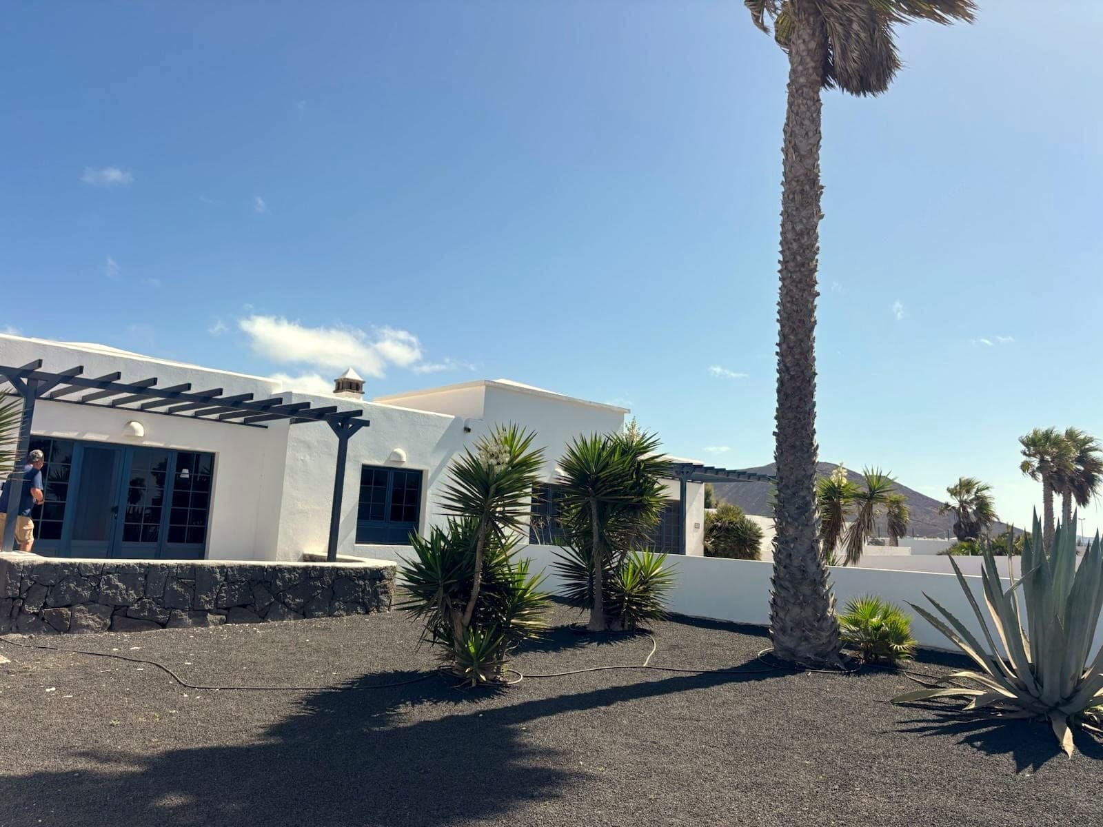 VILLAS EN PRIMERA LÍNEA DE MAR EN PLAYA BLANCA, LANZAROTE — imagen 4